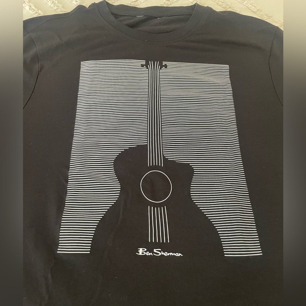 Ben Sherman guitar t shirt